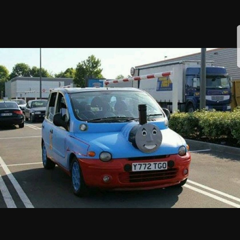 Фиат Мультипла самый уродливый