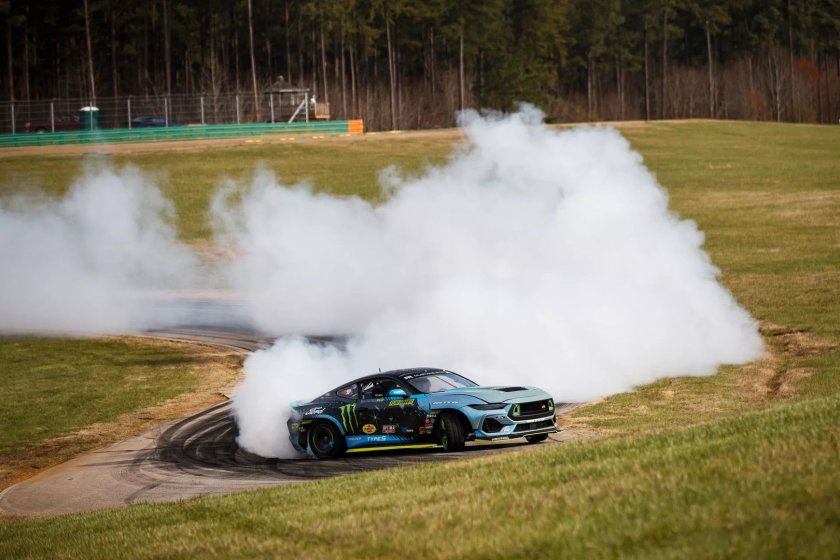 Ford Mustang RTR Drift