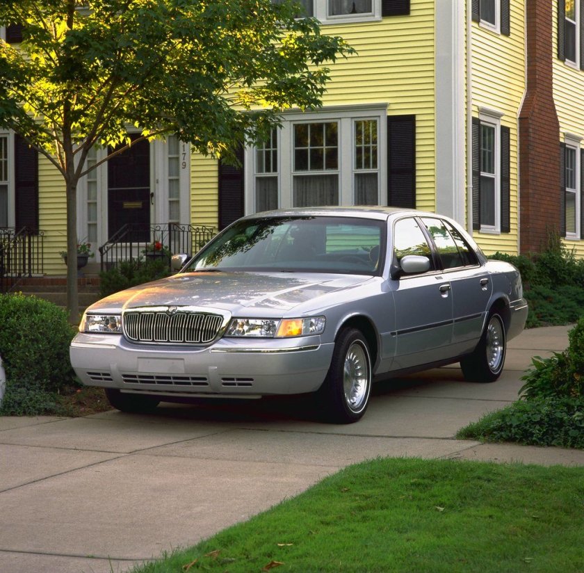 Машина Mercury Grand Marquis