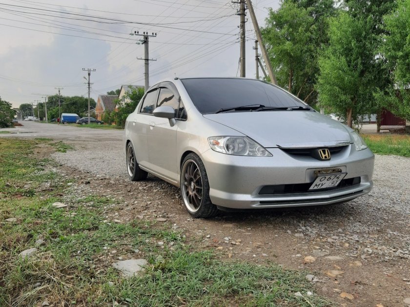 Honda Fit Aria