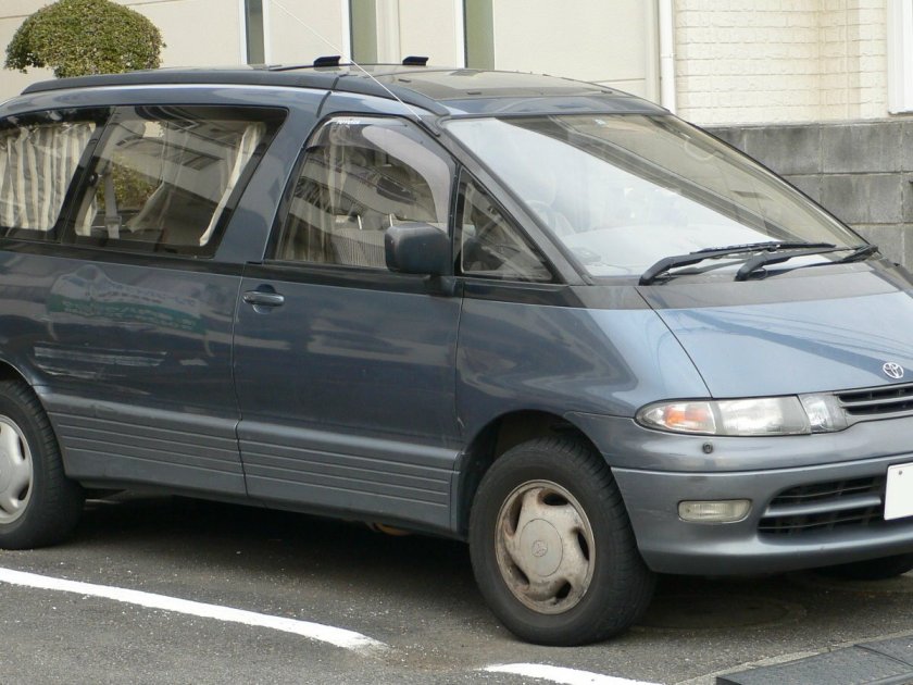 Toyota Эстима Люсида