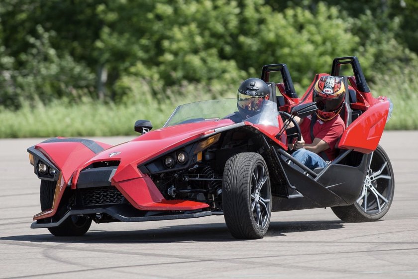 Трицикл Поларис Slingshot