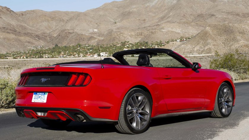 Форд Мустанг Convertible