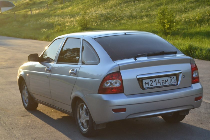 Lada Priora хэтчбек