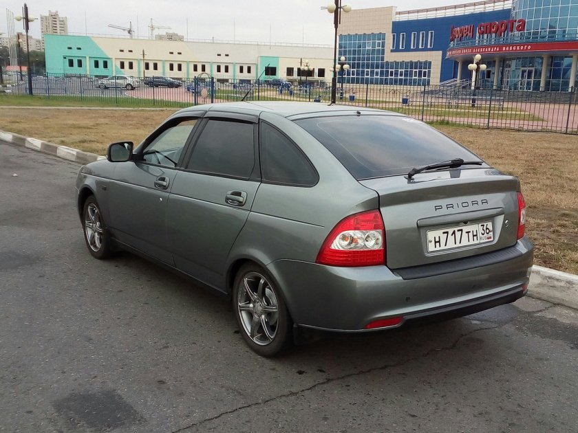 Lada Приора хэтчбек