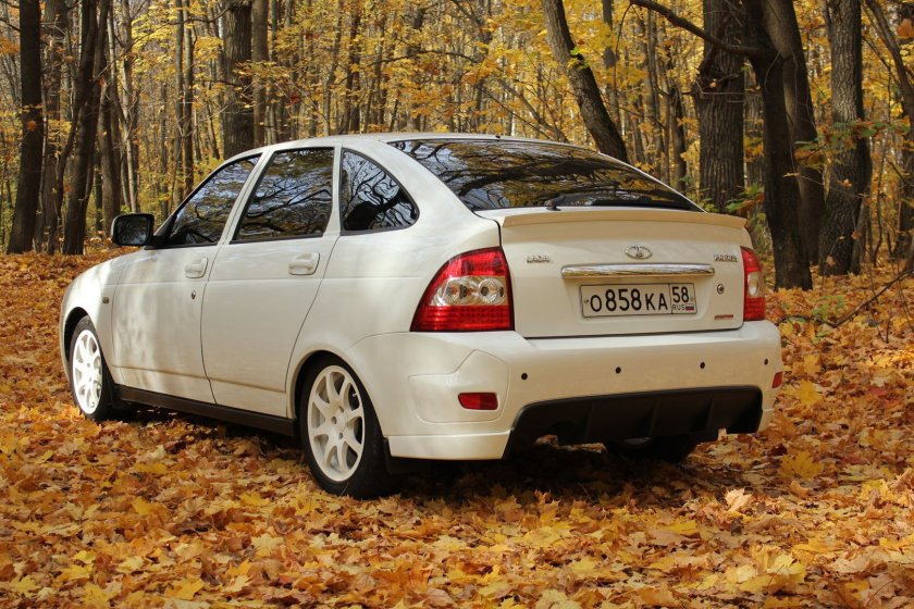 Lada Priora хэтчбек