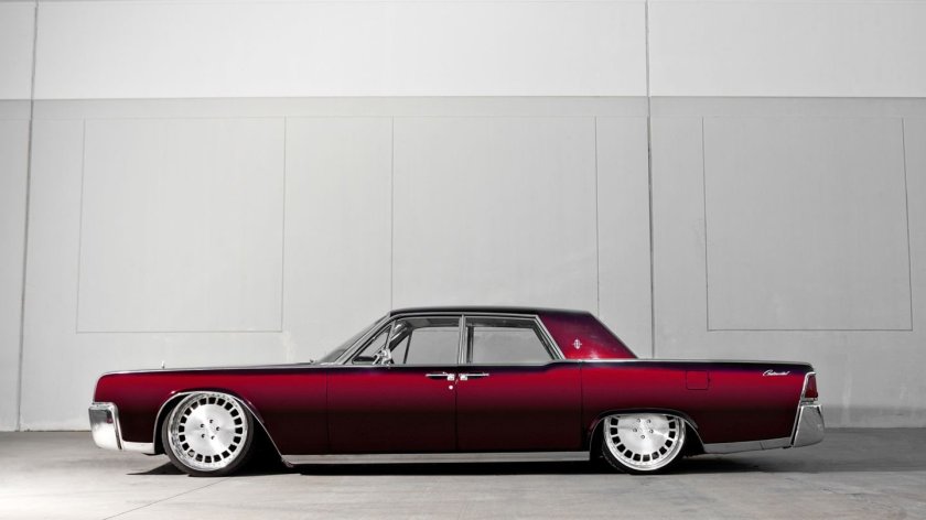 Lincoln Continental Lowrider