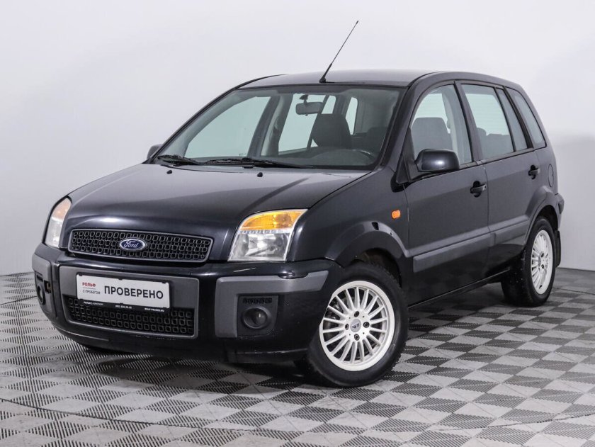 Ford Fusion серый