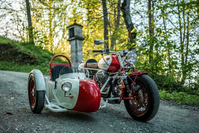 Мотоцикл с коляской Sidecar