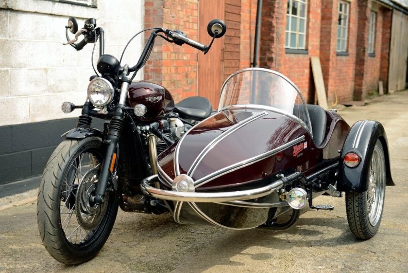 Triumph Bonneville с коляской