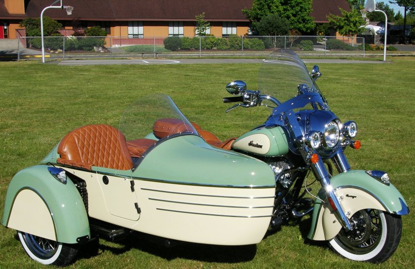Мотоцикл indian Chief Vintage с люлькой