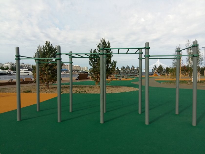 Спортивная площадка на Крестовском острове
