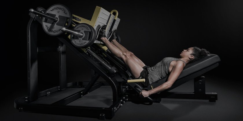 Technogym тренажеры жим ногами