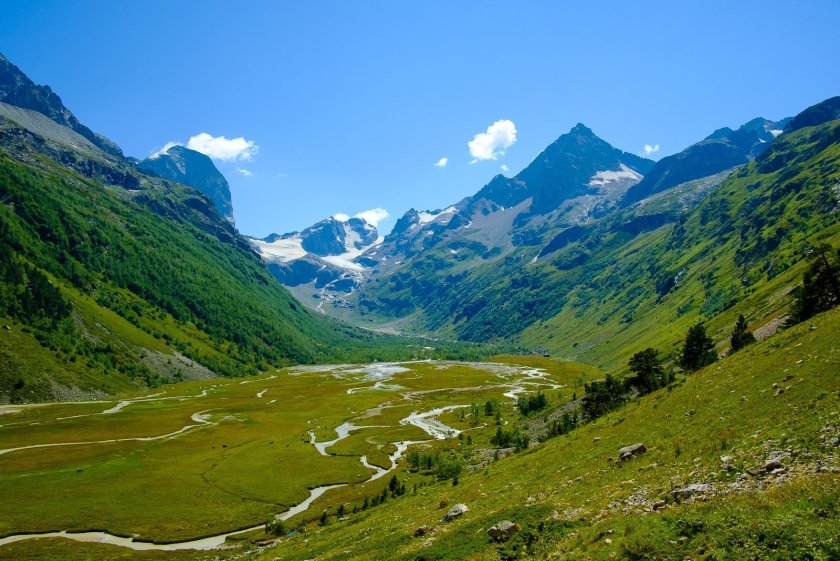 Карачаево Черкесия Махарское ущелье