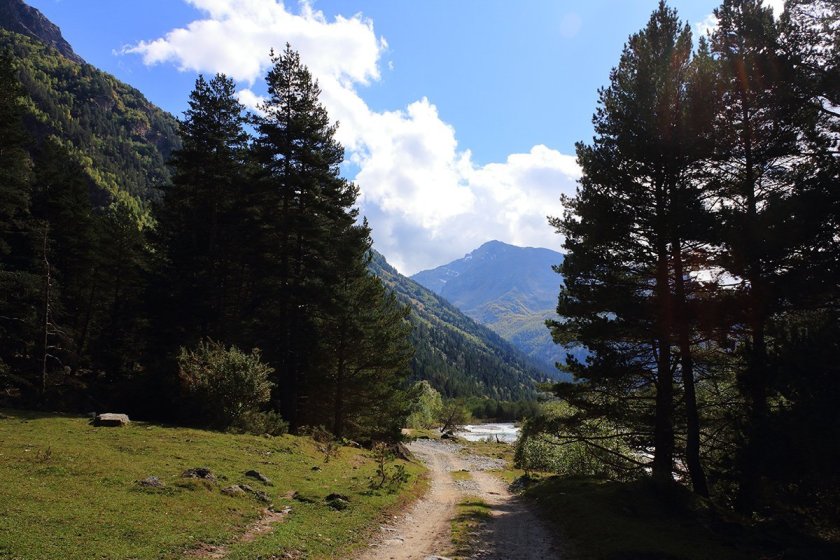 Долина реки Махар