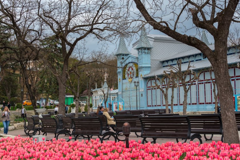 Парк цветник Пятигорск весной