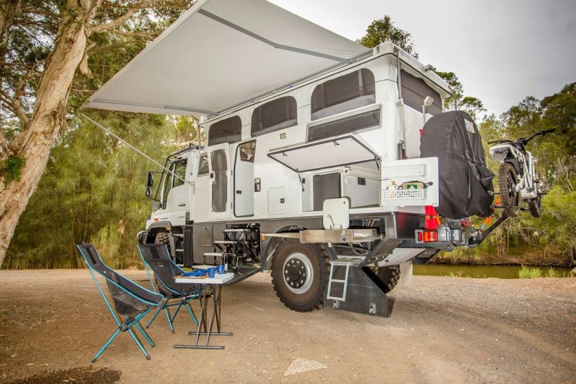 Mercedes Unimog Camper