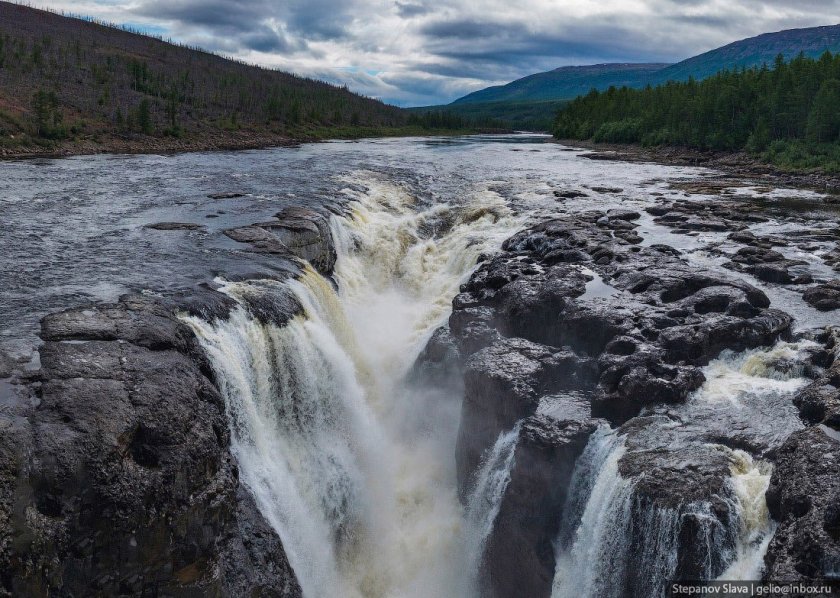 Тальниковый водопад Красноярский край