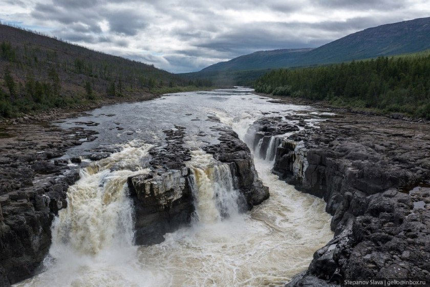 Тальниковый водопад Красноярский край