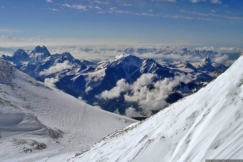 Горная вершина Эльбрус