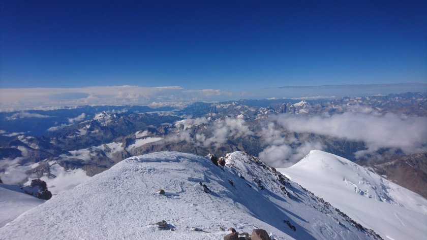 Море с вершины Эльбруса
