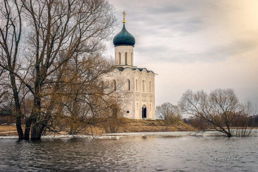 Храм Покрова на Нерли во Владимире