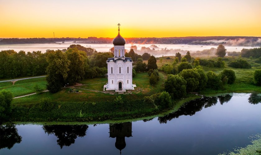 Церковь Покрова на Нерли фото