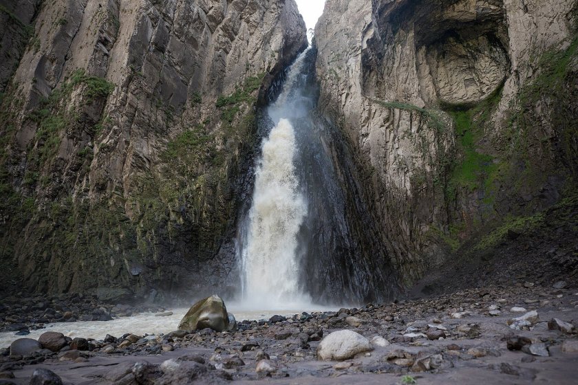 Каракая Су водопад