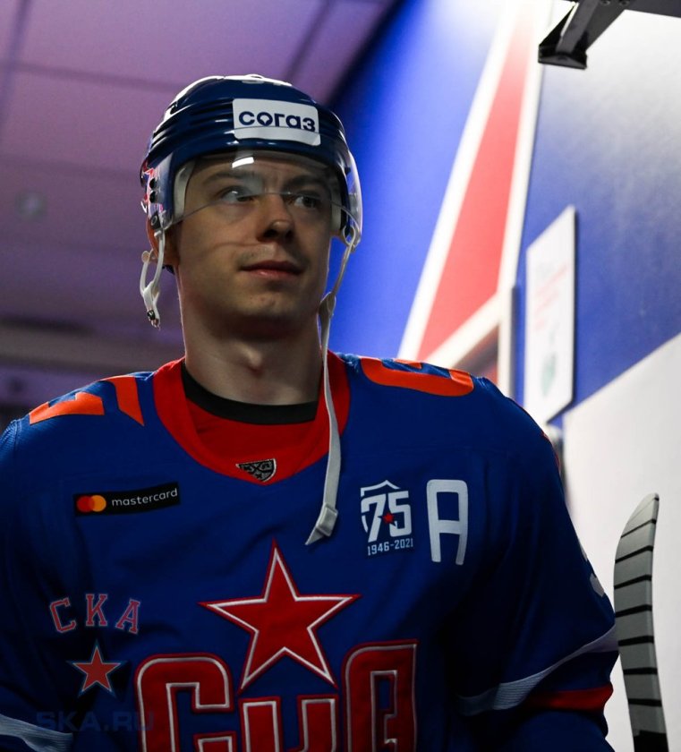 Никита Гусев хоккеист