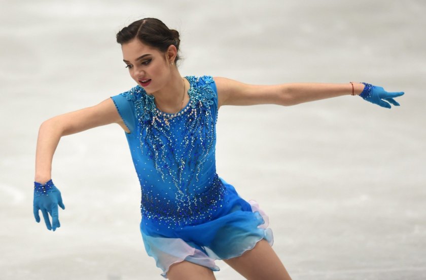 Евгения Медведева готовит