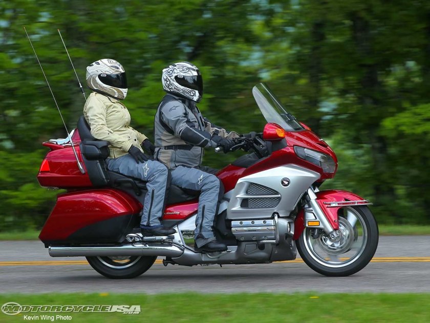 Мотоцикл Honda Gold Wing