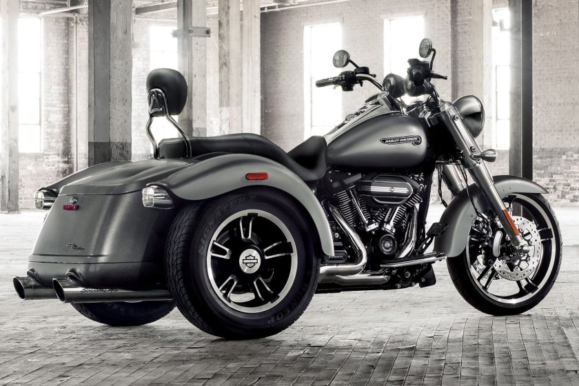 Трёхколёсный мотоцикл Harley Davidson