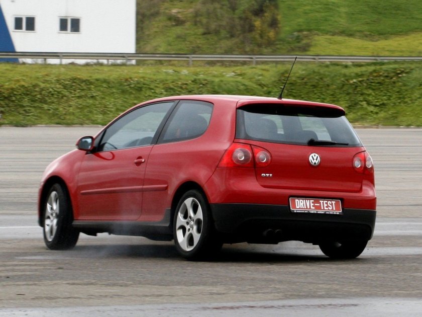 Фольксваген хэтчбек гольф GTI