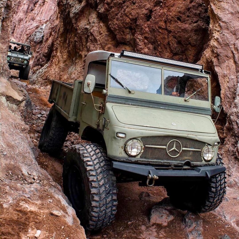 Mercedes Unimog старый