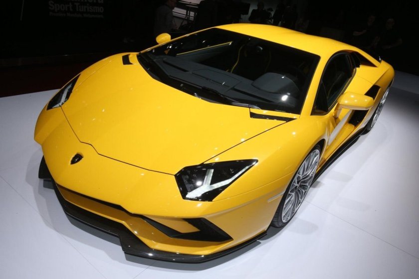 Lamborghini Aventador s
