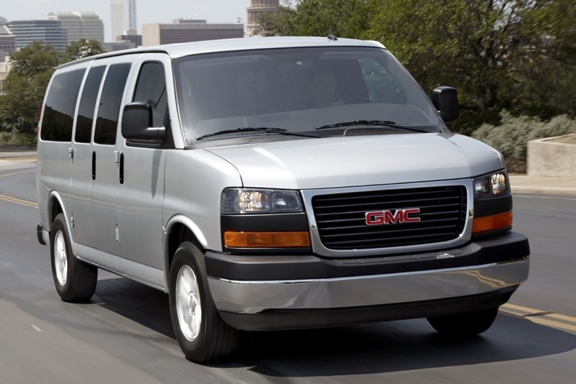 GMC Savana фото