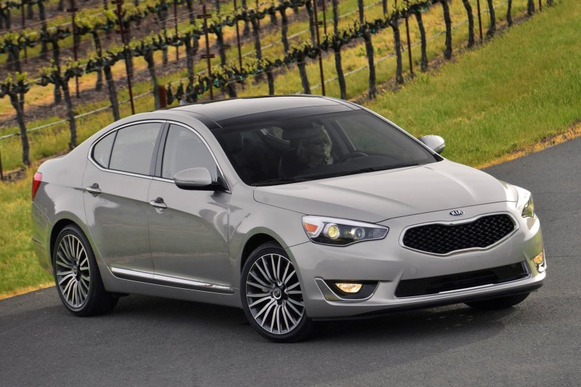 Kia Cadenza старый