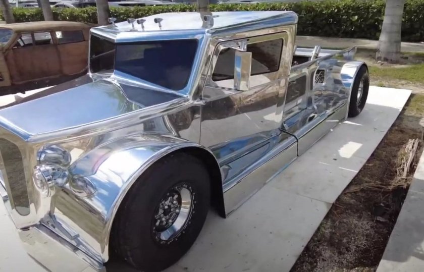 Автомобиль Excalibur самоделка